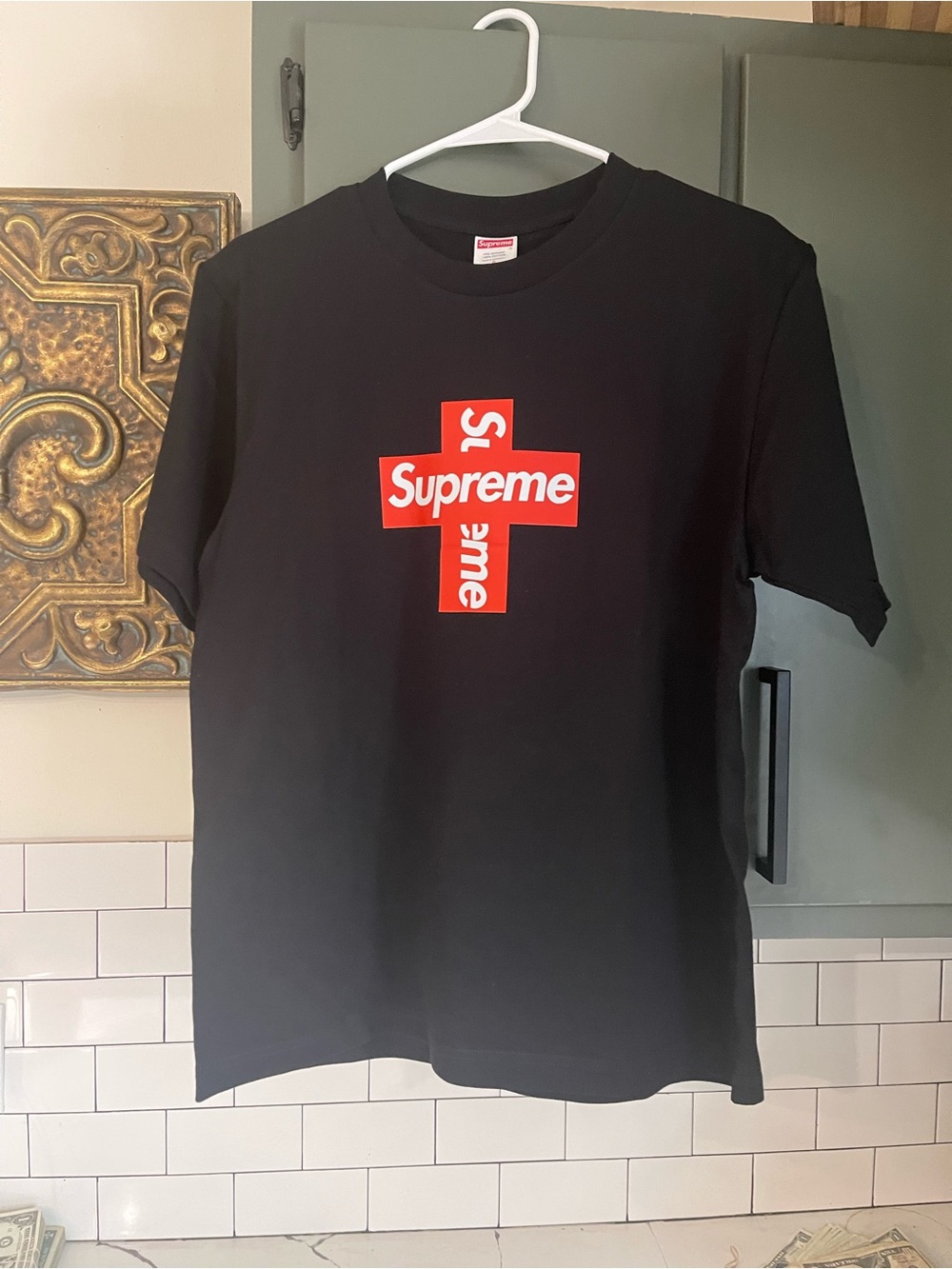 Men’s Graphic Design Tee Size S.